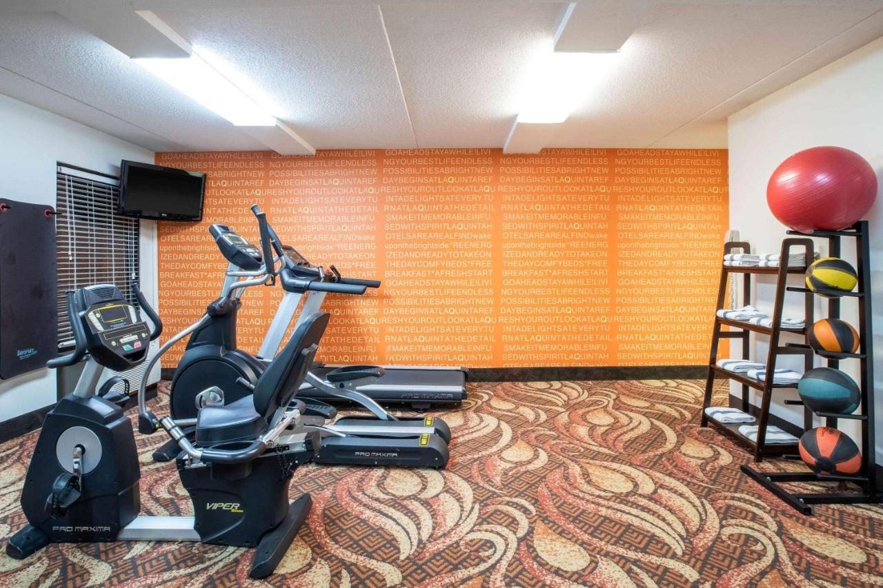 La Quinta Inn By Wyndham Davenport & Conference Center Екстер'єр фото
