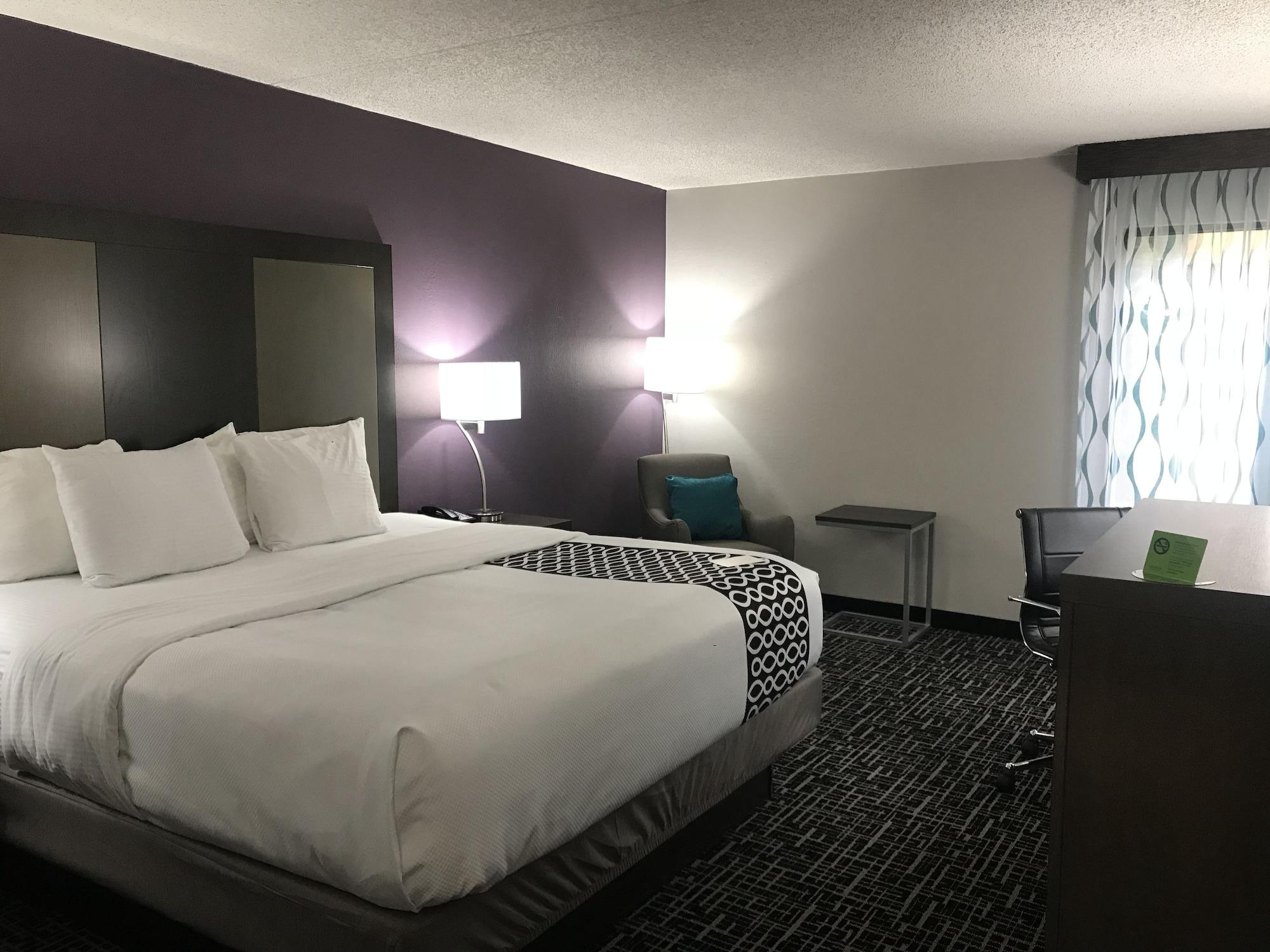 La Quinta Inn By Wyndham Davenport & Conference Center Екстер'єр фото